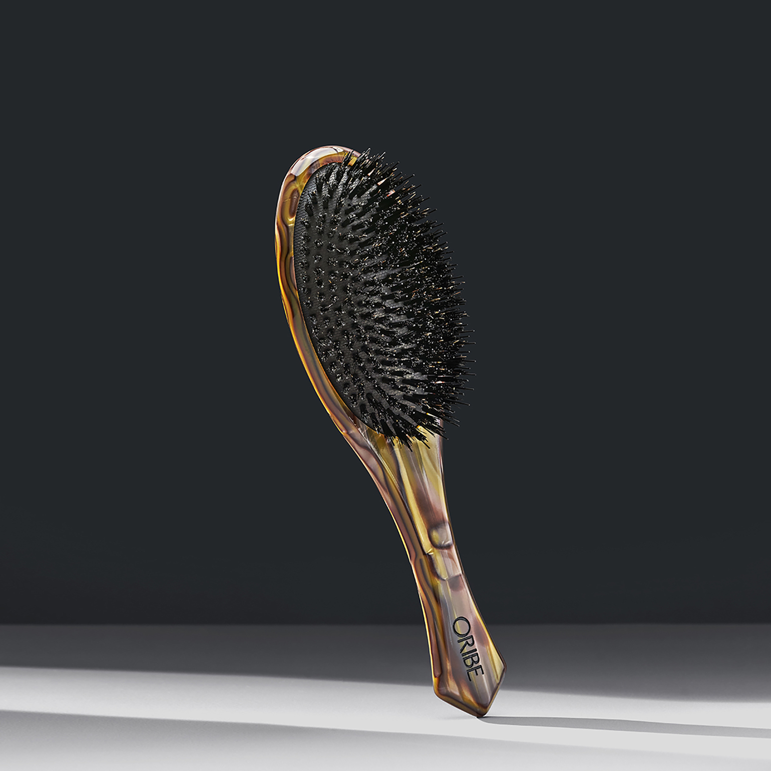 Oribe – Flat Brush – plokščias šepetys