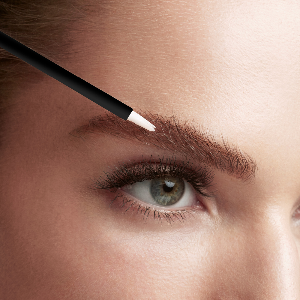 M2 Beautè Eyebrow Renewing Serum intensyvaus poveikio antakių augimą skatinantis serumas, 4 ml